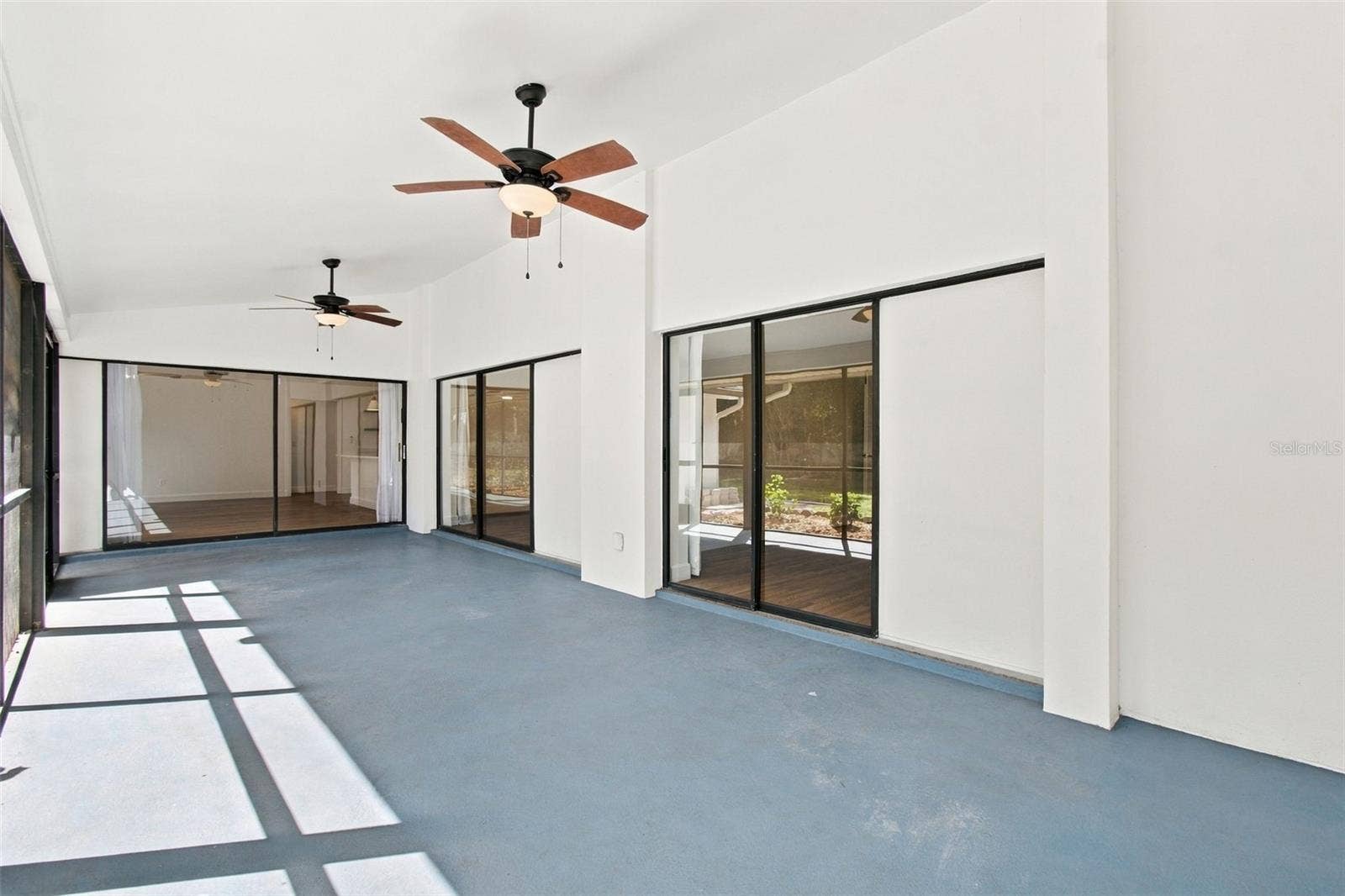 16102 ANCROFT COURT, Tampa, FL 33647 16102 ANCROFT COURT, Tampa, FL 33647