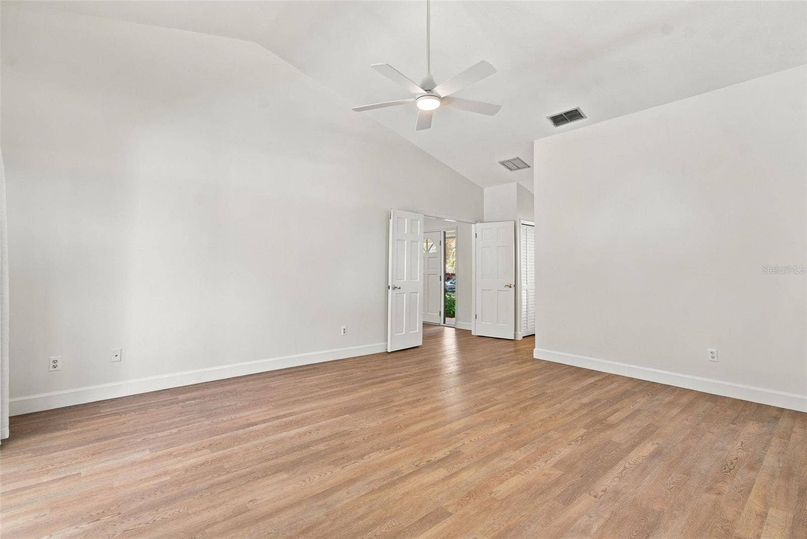 16102 ANCROFT COURT, Tampa, FL 33647 16102 ANCROFT COURT, Tampa, FL 33647