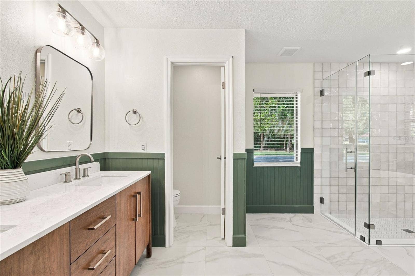 16102 ANCROFT COURT, Tampa, FL 33647 16102 ANCROFT COURT, Tampa, FL 33647