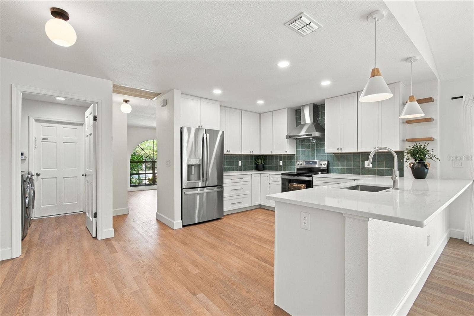 16102 ANCROFT COURT, Tampa, FL 33647 16102 ANCROFT COURT, Tampa, FL 33647