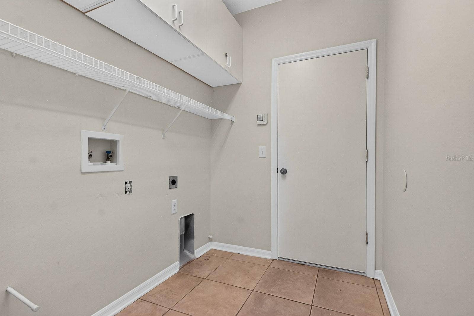 10527 SAN TRAVASO DRIVE, Tampa, FL 33647 Laundry