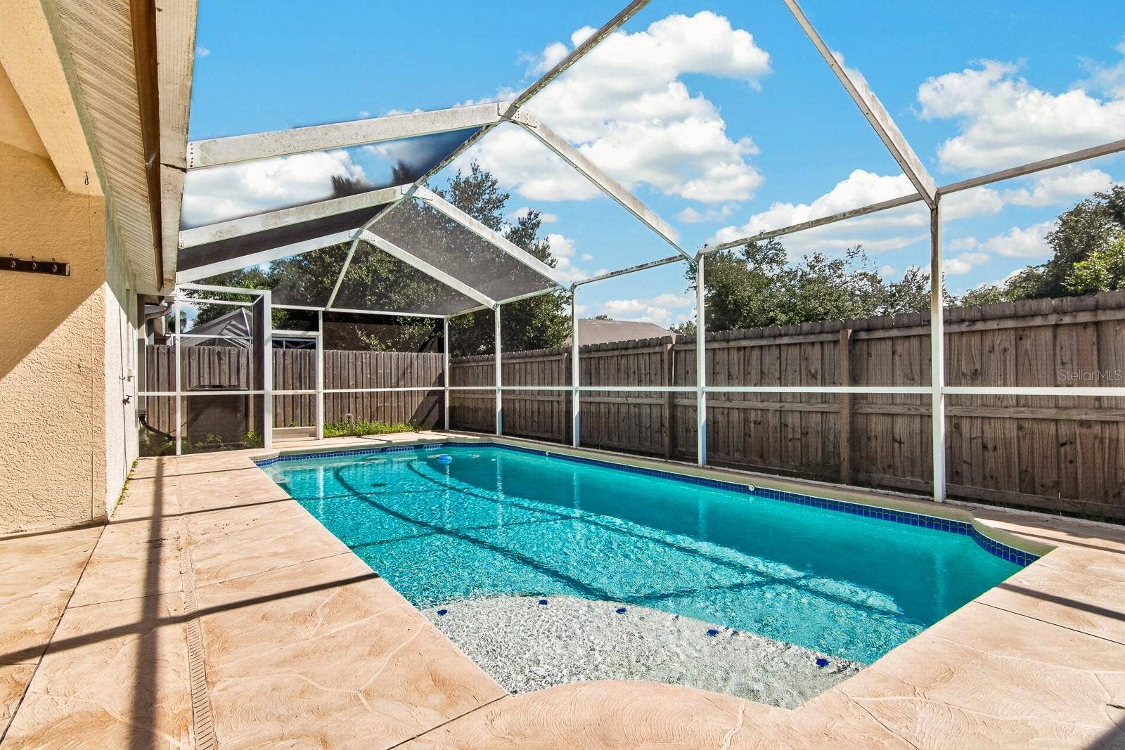 10527 SAN TRAVASO DRIVE, Tampa, FL 33647 Pool/Patio