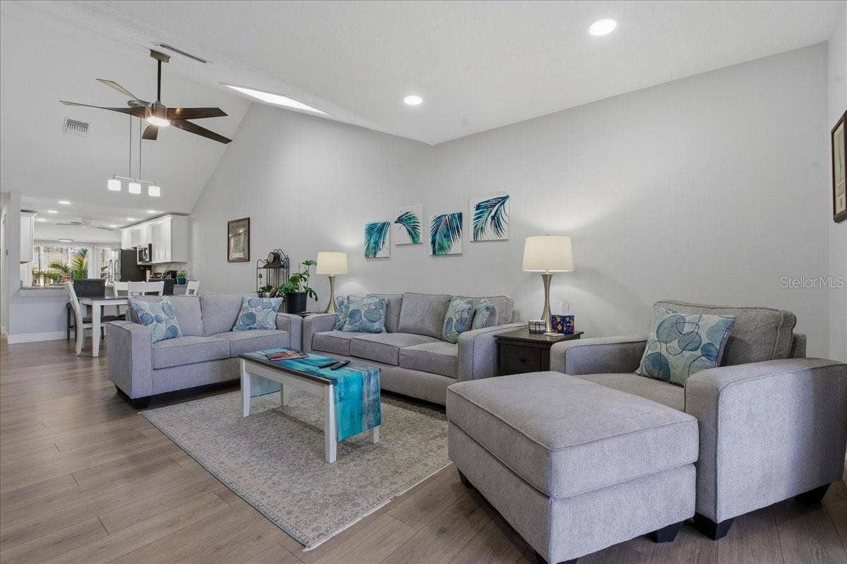 3272 LORI LANE, #3272, New Port Richey, FL 34655 3272 LORI LANE, #3272, New Port Richey, FL 34655