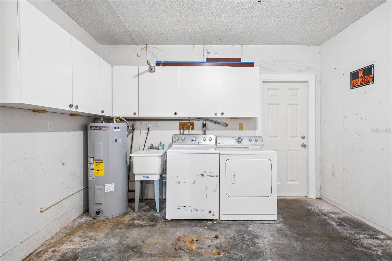 4100 45TH AVENUE N, St Petersburg, FL 33714 Each unit has its owns mudroom and attached garage