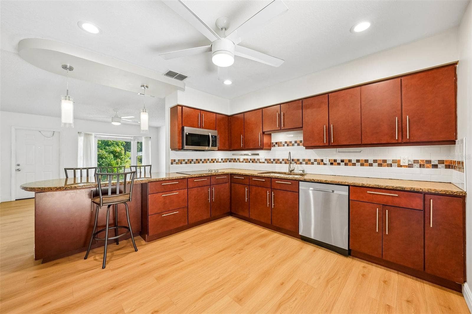 4100 45TH AVENUE N, St Petersburg, FL 33714 4100 45TH AVENUE N, St Petersburg, FL 33714