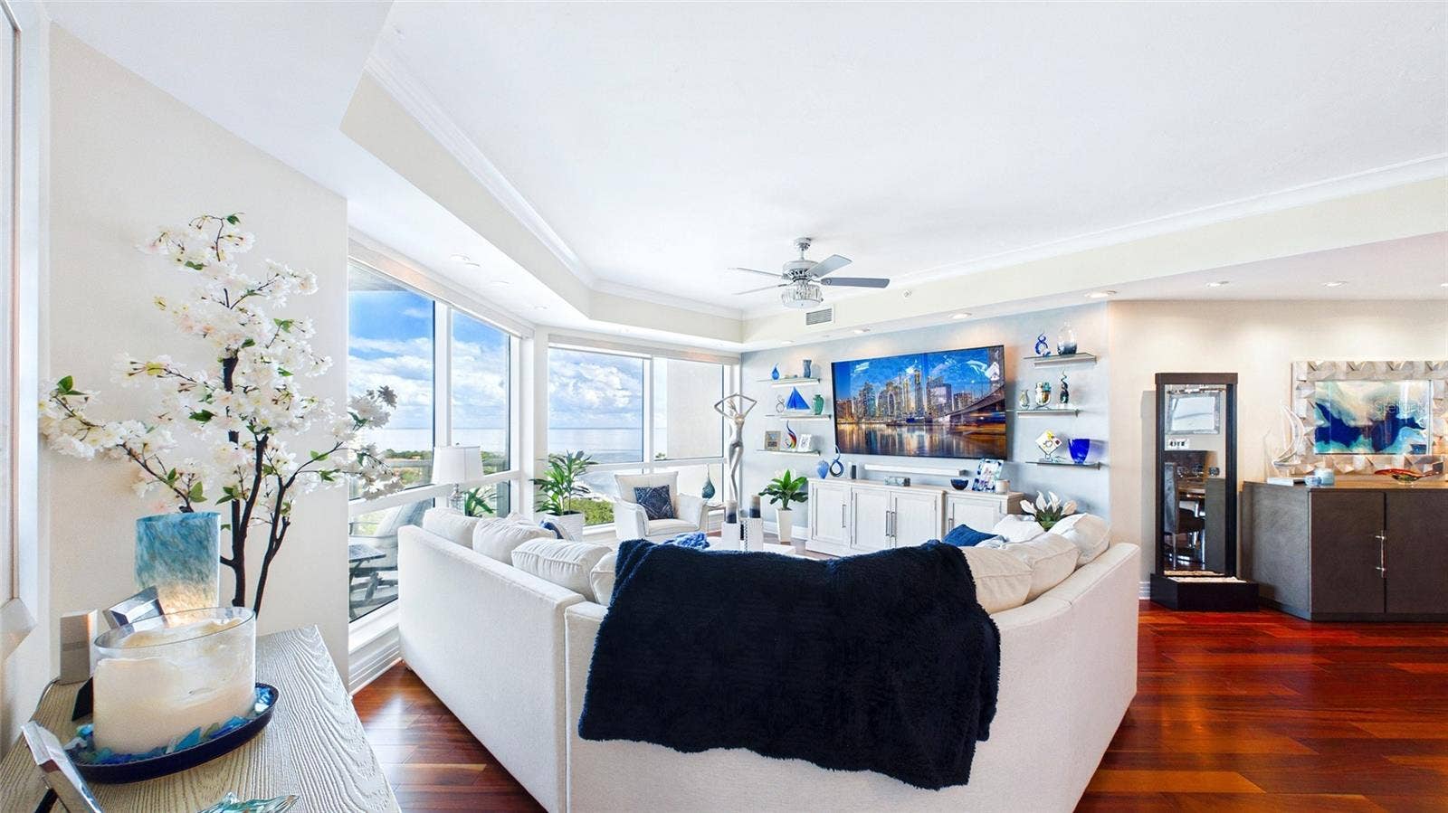400 BEACH DRIVE NE, #1101, St Petersburg, FL 33701 400 BEACH DRIVE NE, #1101, St Petersburg, FL 33701