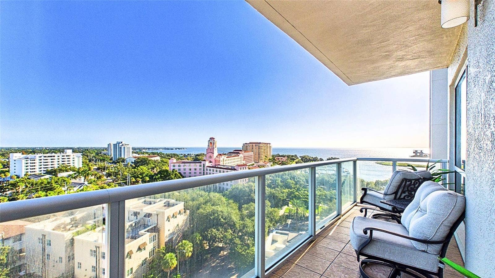 400 BEACH DRIVE NE, #1101, St Petersburg, FL 33701 400 BEACH DRIVE NE, #1101, St Petersburg, FL 33701