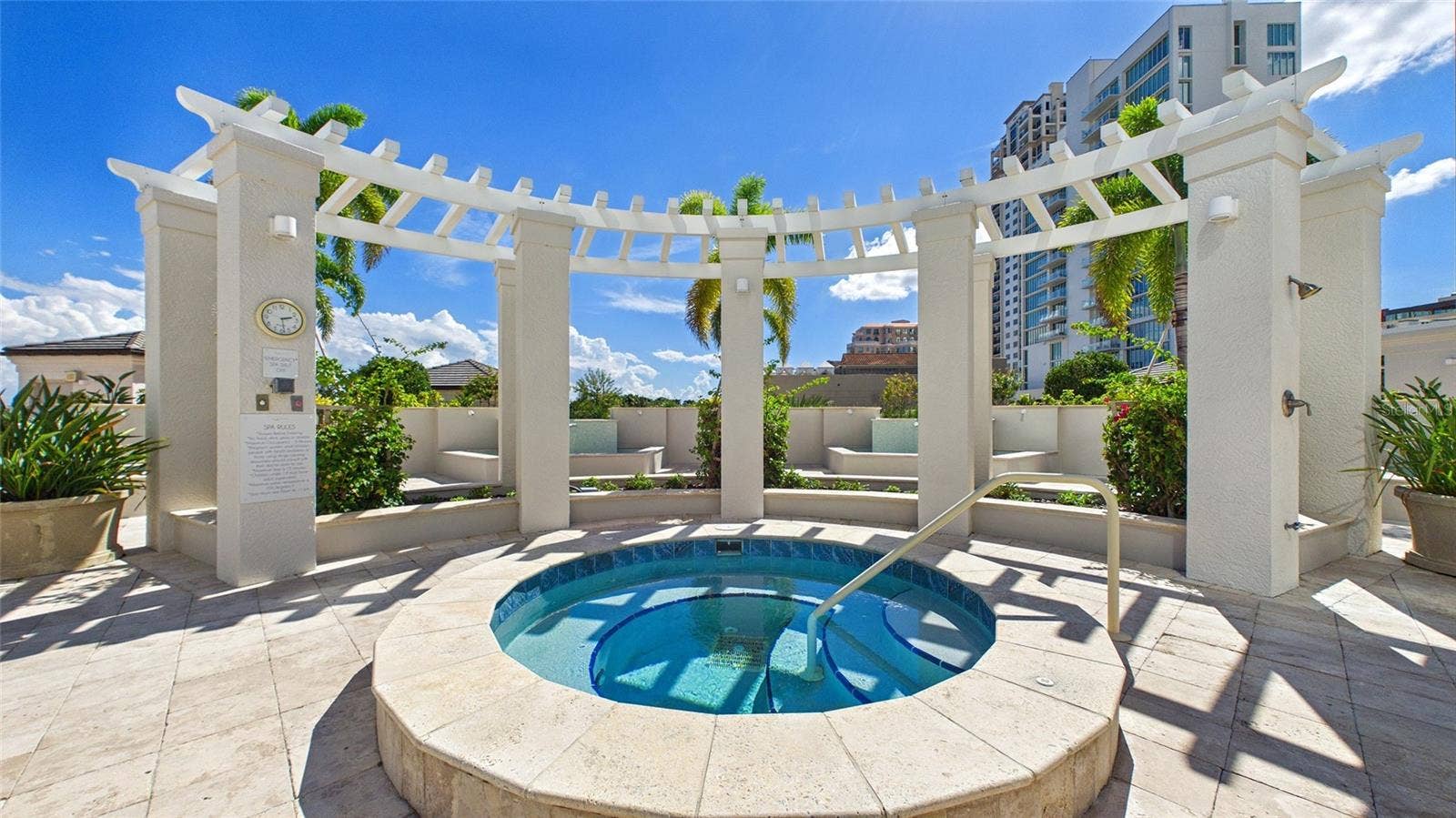400 BEACH DRIVE NE, #1101, St Petersburg, FL 33701 400 BEACH DRIVE NE, #1101, St Petersburg, FL 33701
