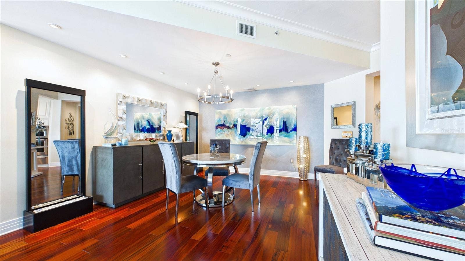 400 BEACH DRIVE NE, #1101, St Petersburg, FL 33701 400 BEACH DRIVE NE, #1101, St Petersburg, FL 33701