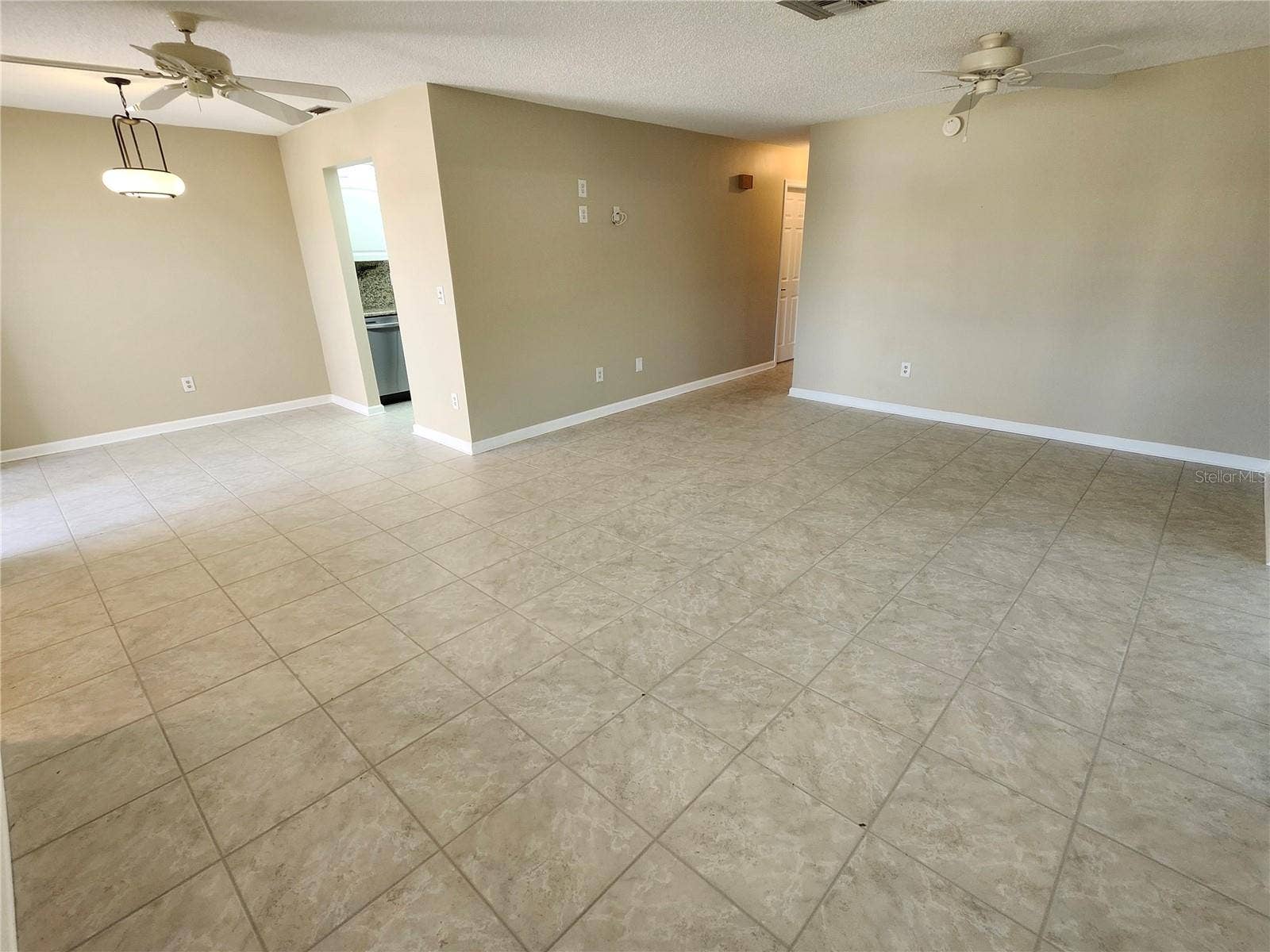 1418 14TH CIRCLE SE, Largo, FL 33771 1418 14TH CIRCLE SE, Largo, FL 33771
