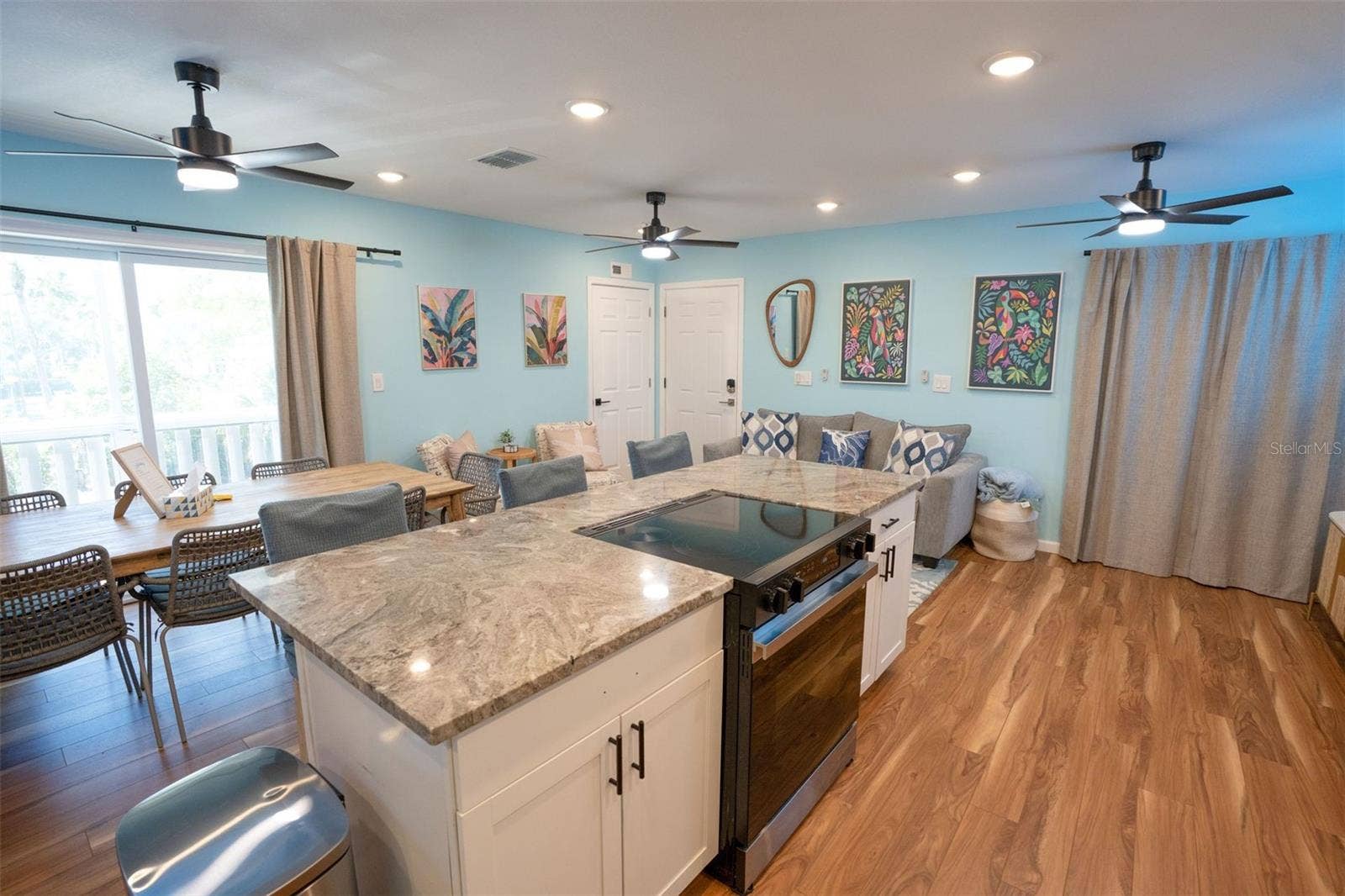 2704 49TH AVENUE W, Bradenton, FL 34207 2704 49TH AVENUE W, Bradenton, FL 34207