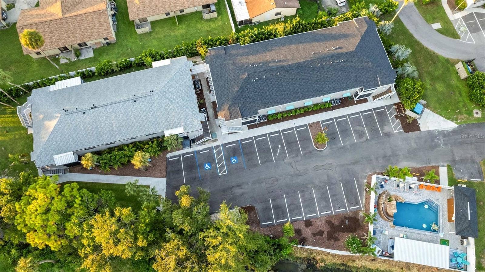 2704 49TH AVENUE W, Bradenton, FL 34207 2704 49TH AVENUE W, Bradenton, FL 34207