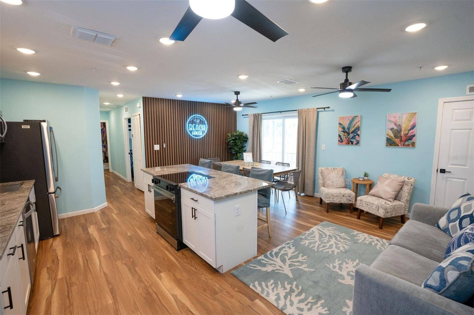 2704 49TH AVENUE W, Bradenton, FL 34207 2704 49TH AVENUE W, Bradenton, FL 34207