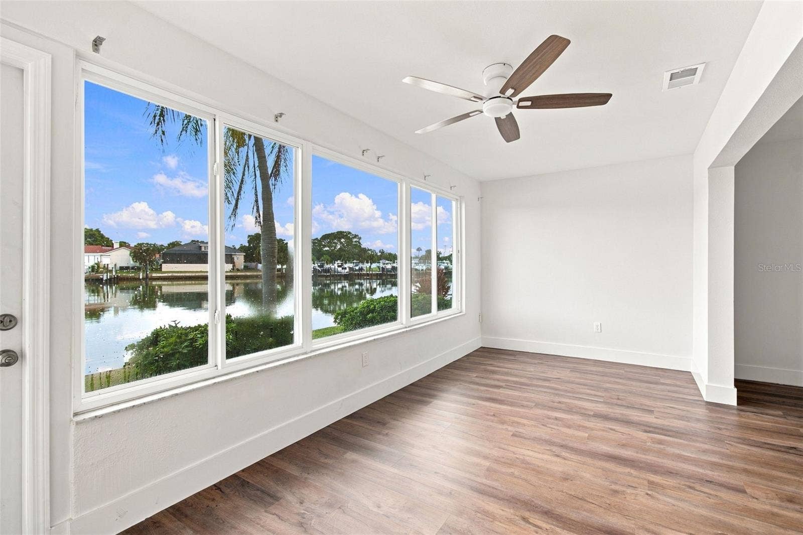 5955 30TH AVENUE S, #111, Gulfport, FL 33707 Florida Room