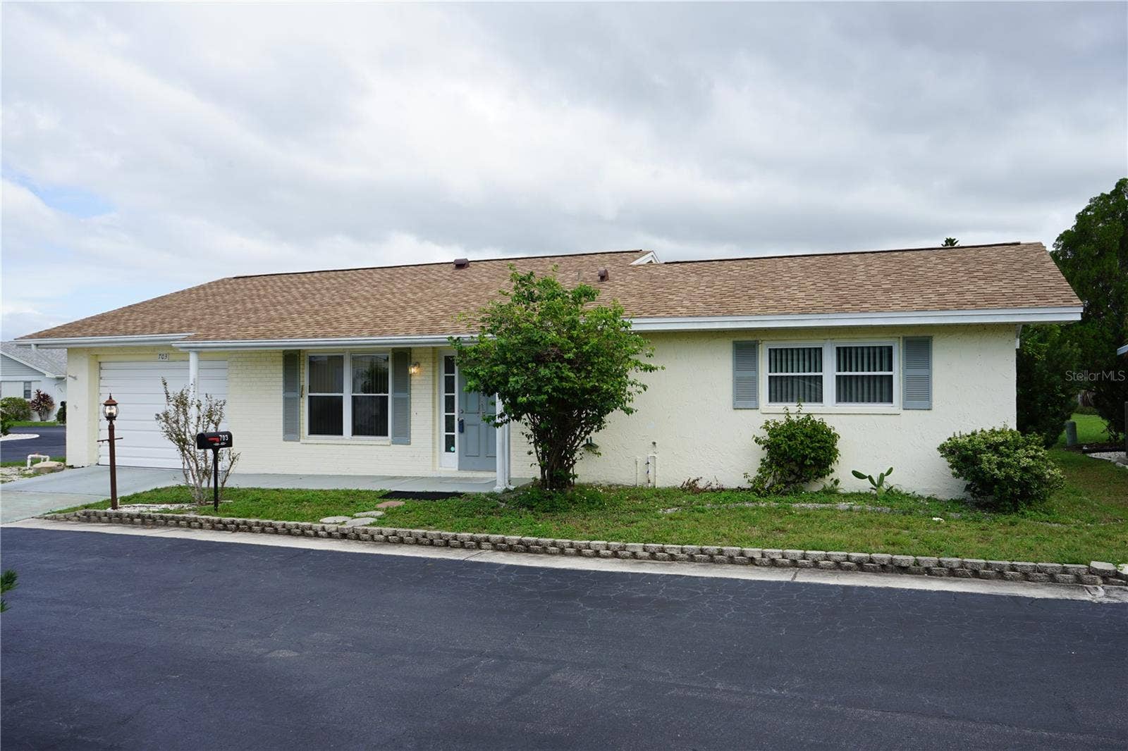 703 HUXLEY PLACE, Sun City Center, FL 33573 703 HUXLEY PLACE, Sun City Center, FL 33573