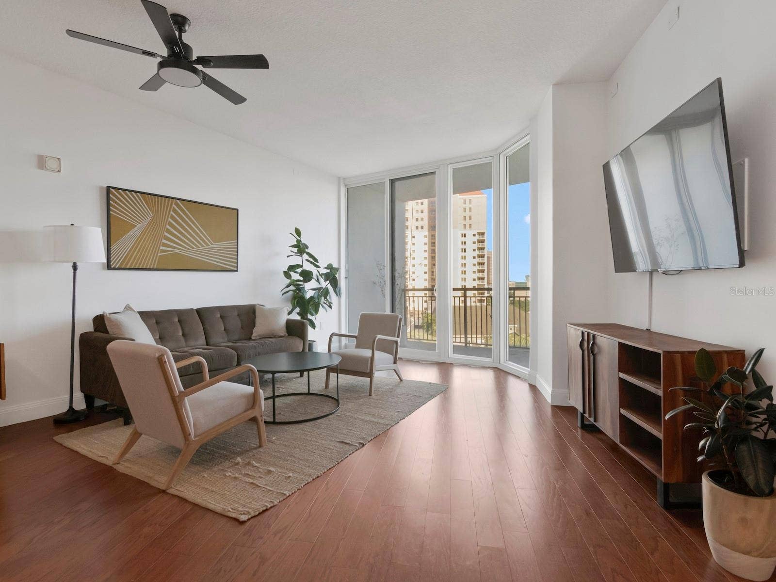 450 KNIGHTS RUN AVENUE, #803, Tampa, FL 33602 450 KNIGHTS RUN AVENUE, #803, Tampa, FL 33602