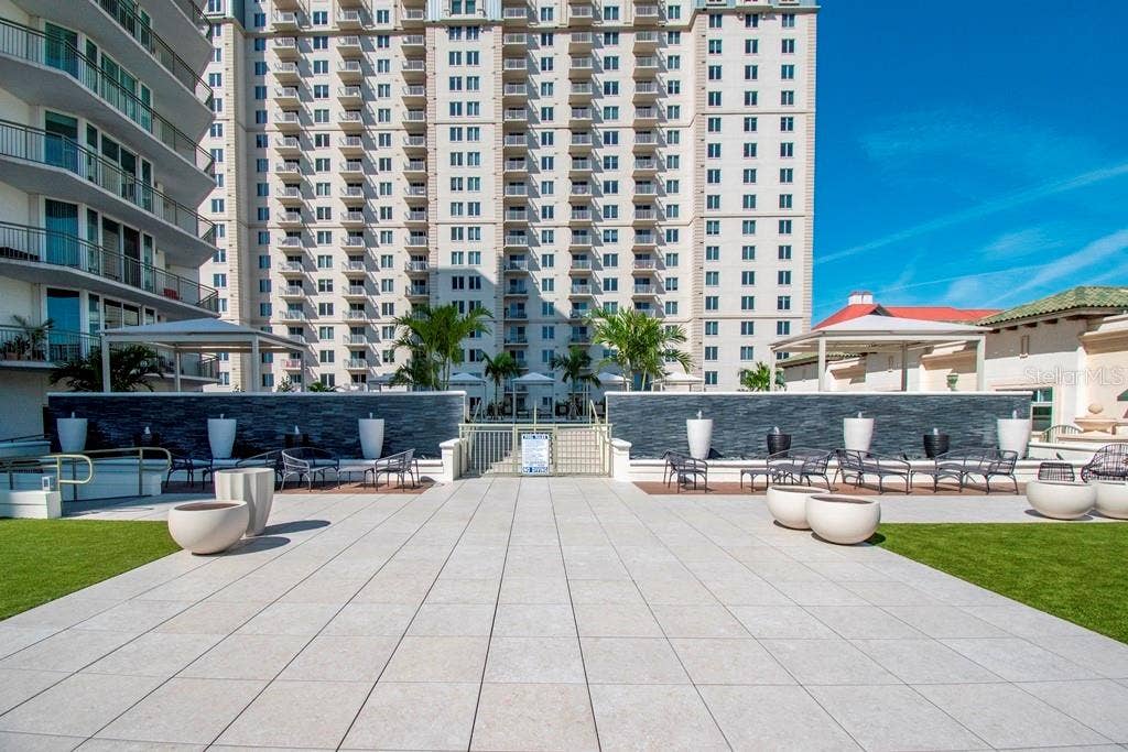 450 KNIGHTS RUN AVENUE, #803, Tampa, FL 33602 450 KNIGHTS RUN AVENUE, #803, Tampa, FL 33602