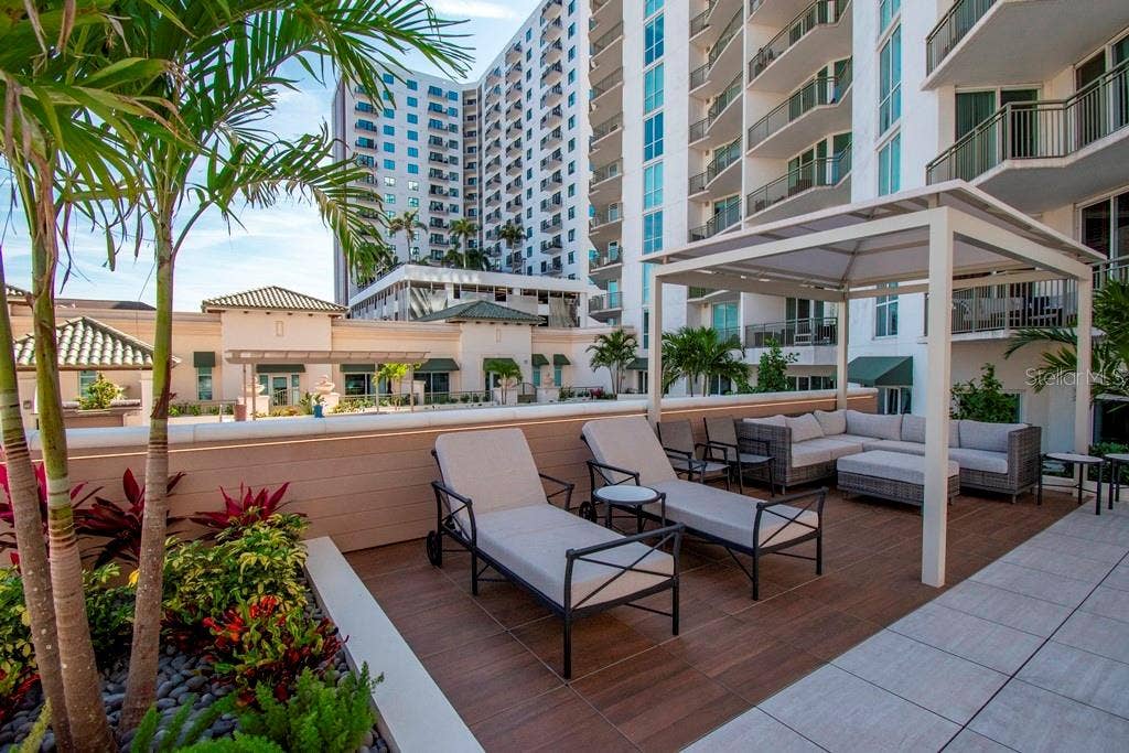 450 KNIGHTS RUN AVENUE, #803, Tampa, FL 33602 450 KNIGHTS RUN AVENUE, #803, Tampa, FL 33602