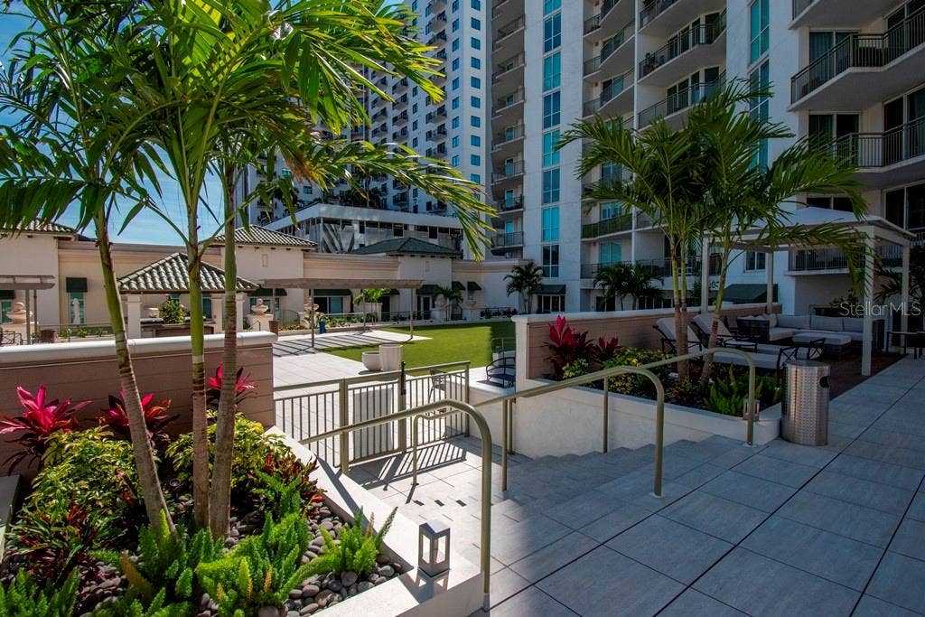 450 KNIGHTS RUN AVENUE, #803, Tampa, FL 33602 450 KNIGHTS RUN AVENUE, #803, Tampa, FL 33602