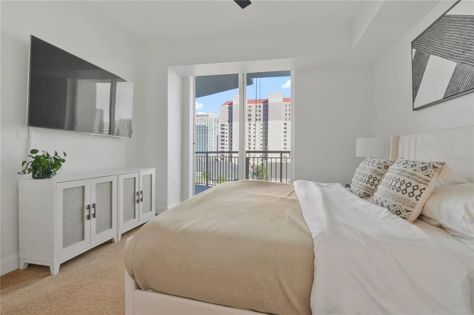 450 KNIGHTS RUN AVENUE, #803, Tampa, FL 33602 Owners Retreat
