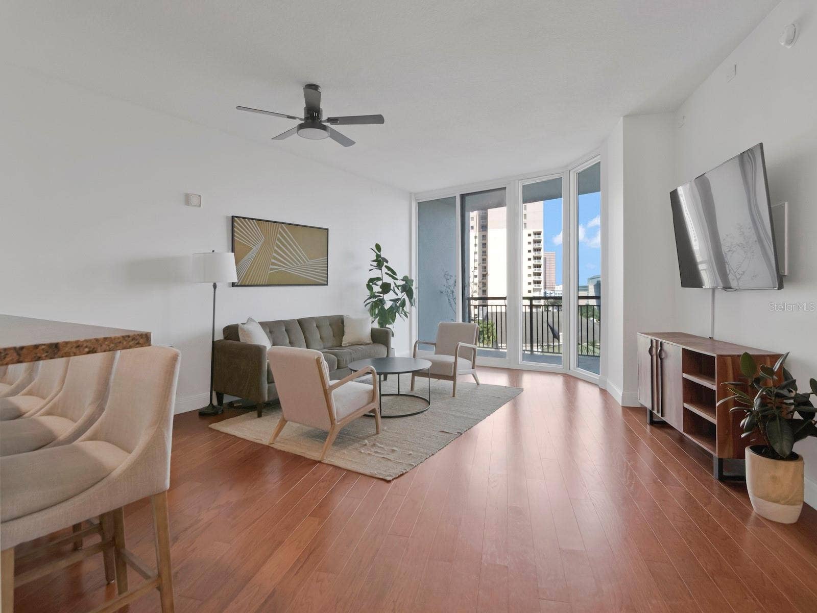 450 KNIGHTS RUN AVENUE, #803, Tampa, FL 33602 450 KNIGHTS RUN AVENUE, #803, Tampa, FL 33602