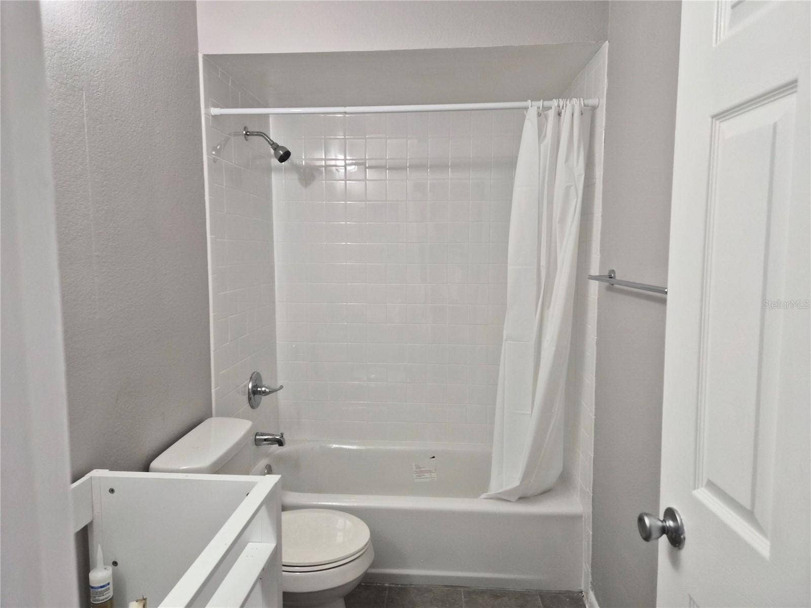 402 WOODROW AVENUE NW, #B, Largo, FL 33770 402 WOODROW AVENUE NW, #B, Largo, FL 33770