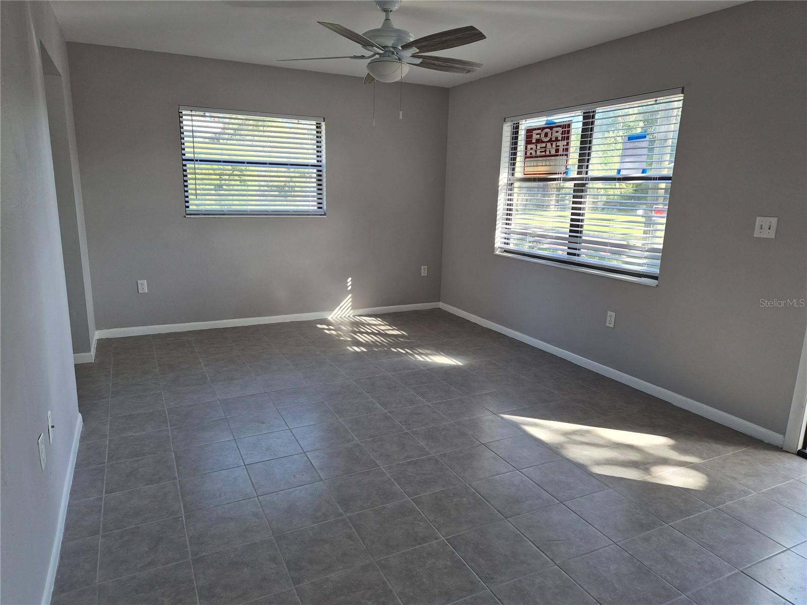 402 WOODROW AVENUE NW, #B, Largo, FL 33770 402 WOODROW AVENUE NW, #B, Largo, FL 33770