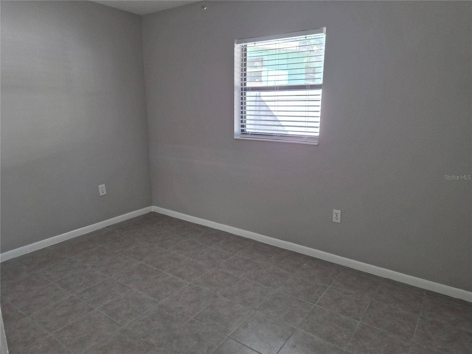 402 WOODROW AVENUE NW, #B, Largo, FL 33770 402 WOODROW AVENUE NW, #B, Largo, FL 33770