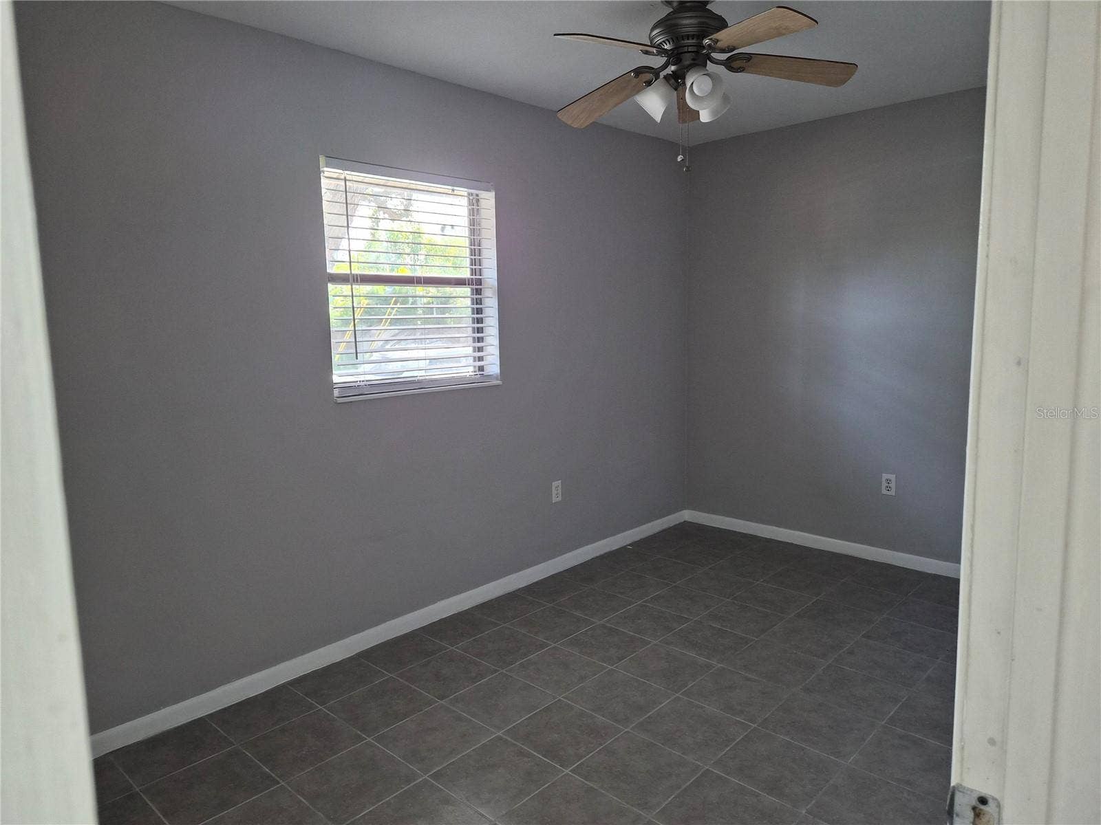 402 WOODROW AVENUE NW, #B, Largo, FL 33770 402 WOODROW AVENUE NW, #B, Largo, FL 33770