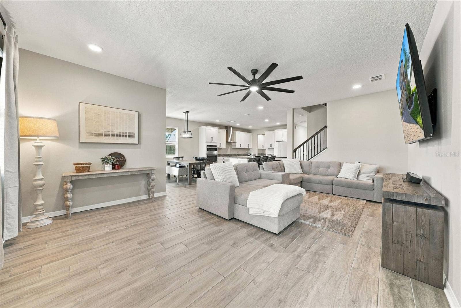 4904 EAGLE ROCK DRIVE, Wimauma, FL 33598 4904 EAGLE ROCK DRIVE, Wimauma, FL 33598