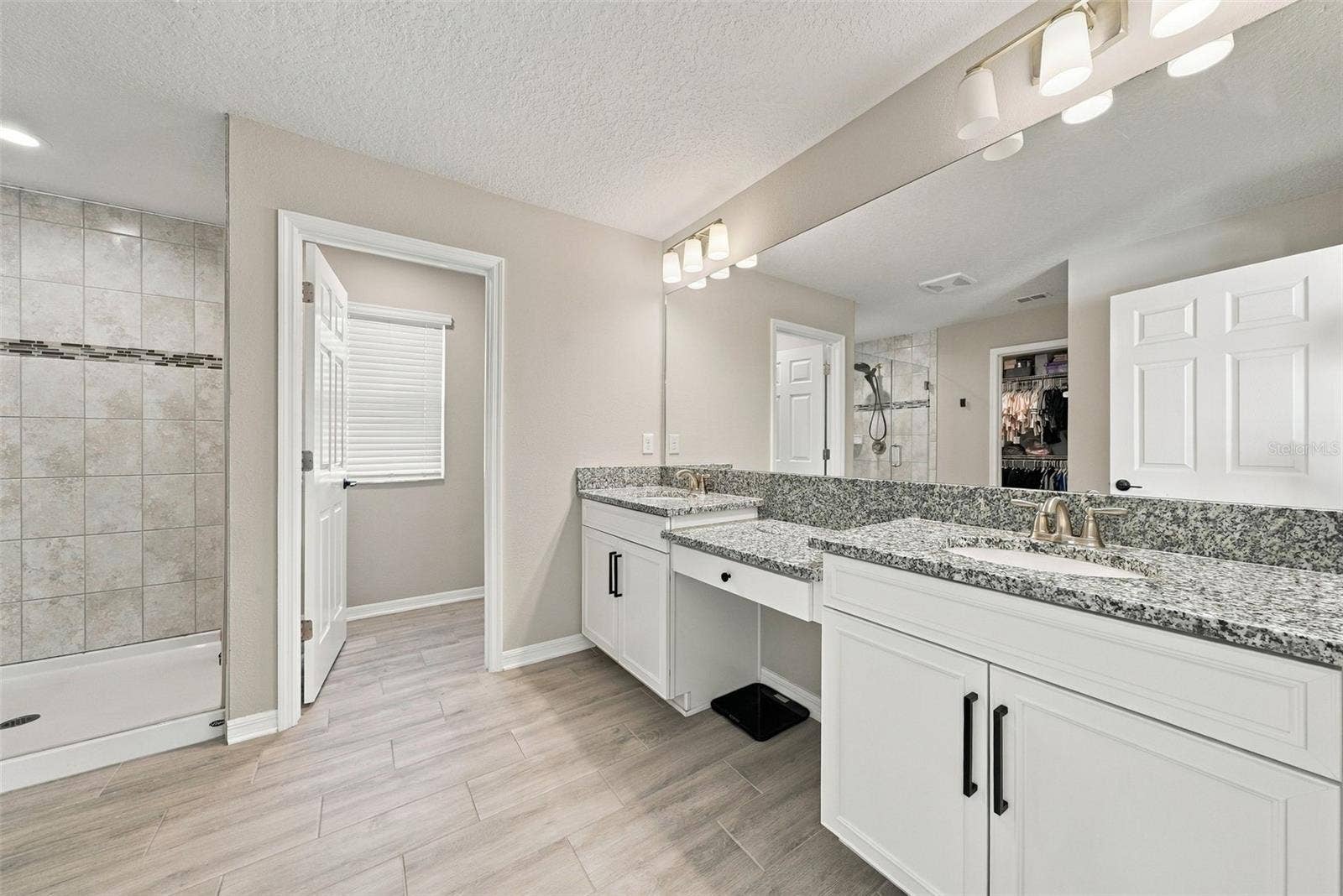 4904 EAGLE ROCK DRIVE, Wimauma, FL 33598 4904 EAGLE ROCK DRIVE, Wimauma, FL 33598