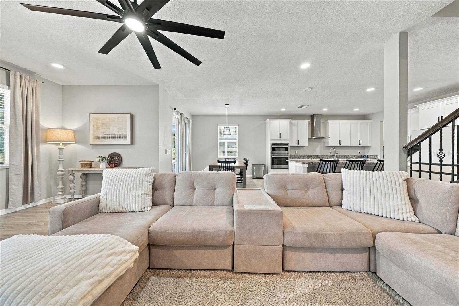 4904 EAGLE ROCK DRIVE, Wimauma, FL 33598 4904 EAGLE ROCK DRIVE, Wimauma, FL 33598