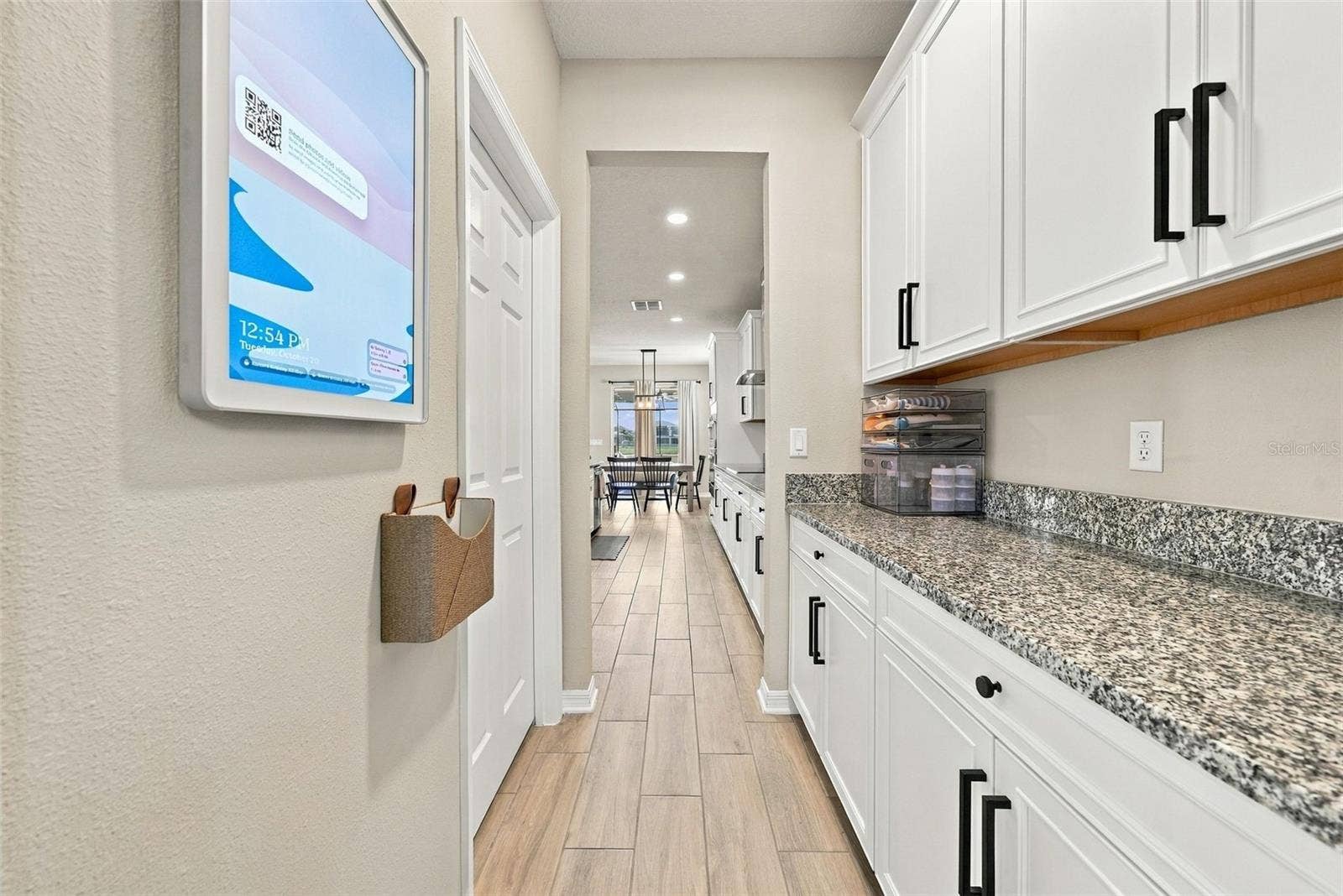 4904 EAGLE ROCK DRIVE, Wimauma, FL 33598 4904 EAGLE ROCK DRIVE, Wimauma, FL 33598