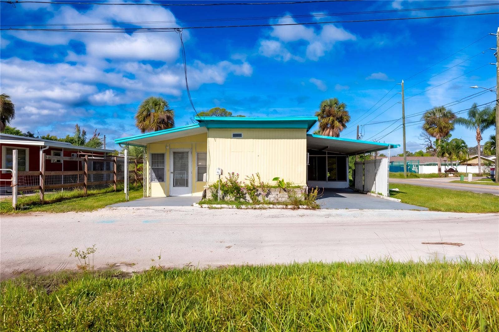 5044 SOUTHTOWNE LOOP, New Port Richey, FL 34652