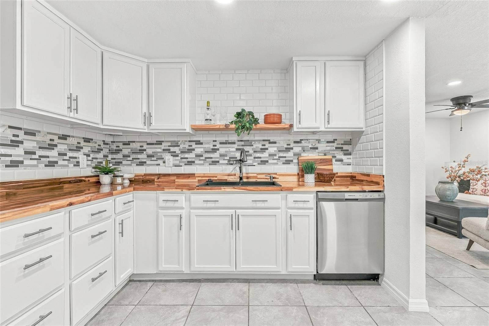 4544 W MINNEHAHA STREET, Tampa, FL 33614 4544 W MINNEHAHA STREET, Tampa, FL 33614