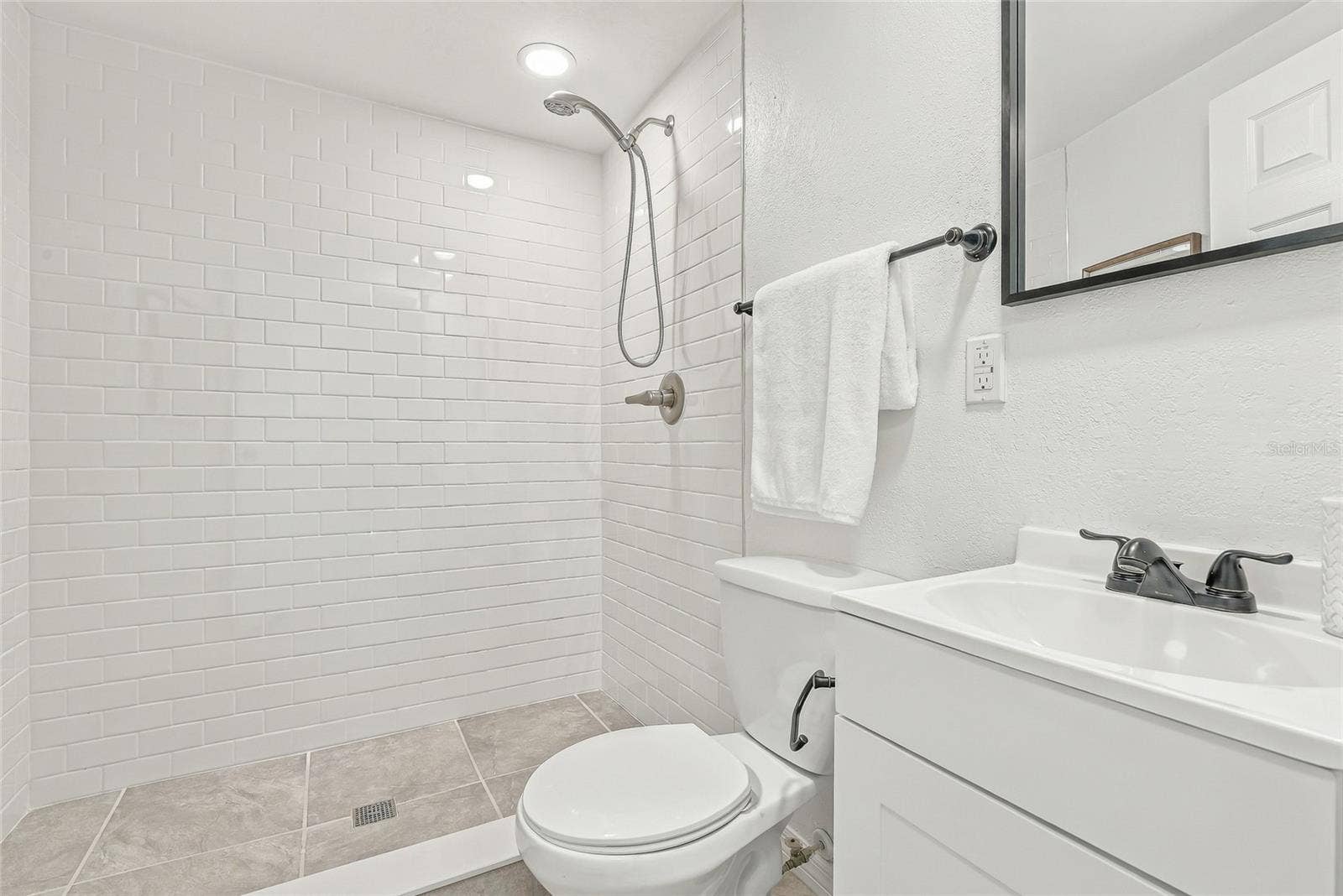 4544 W MINNEHAHA STREET, Tampa, FL 33614 4544 W MINNEHAHA STREET, Tampa, FL 33614