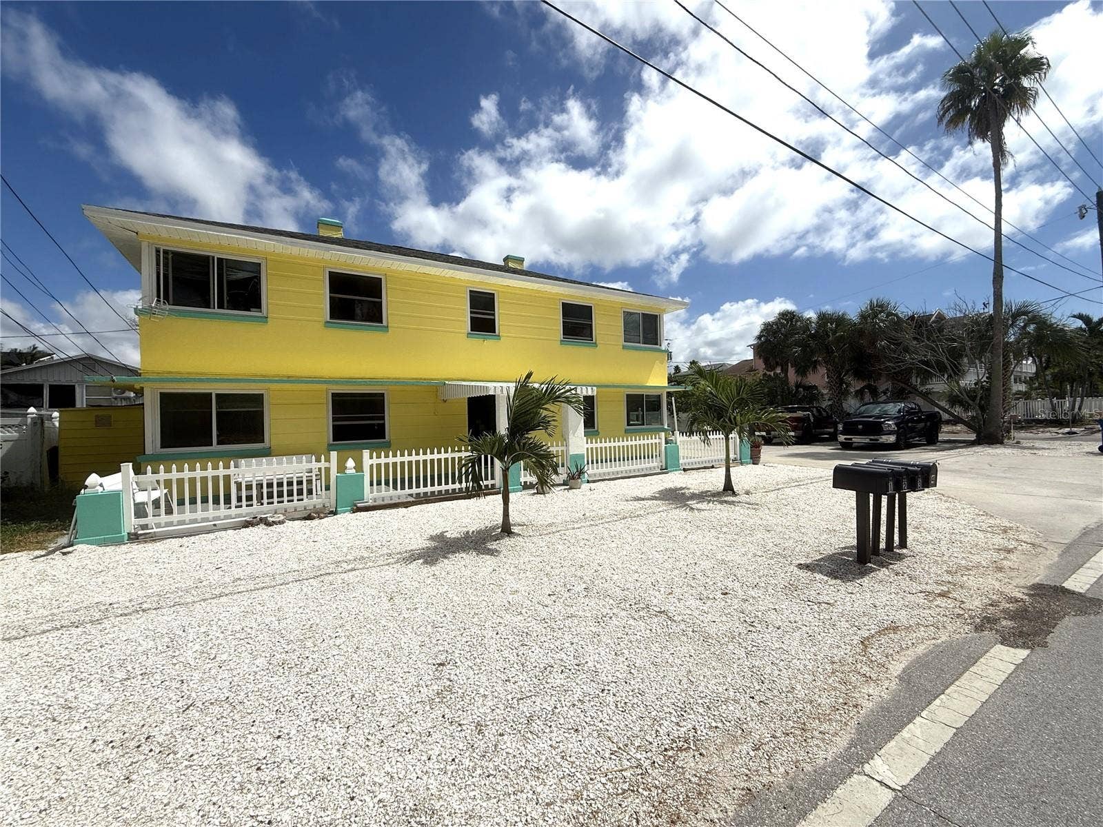 8301 W GULF BOULEVARD, #3, Treasure Island, FL 33706