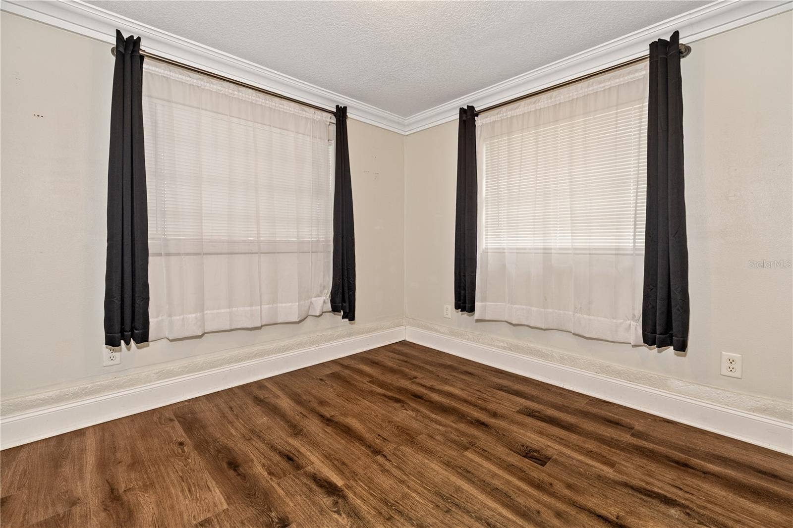 14902 PINECREST ROAD, Tampa, FL 33613