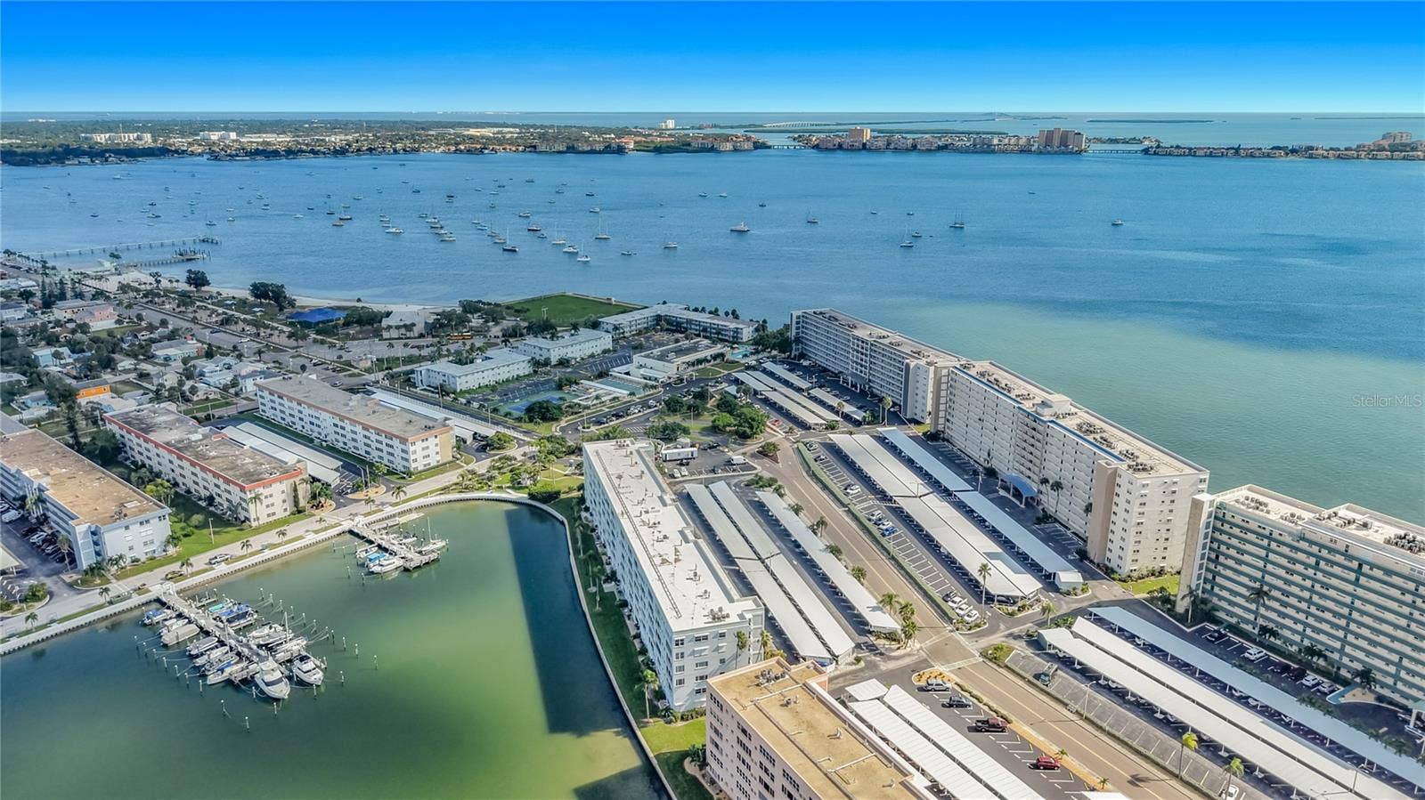 5925 SHORE BOULEVARD S, #611, Gulfport, FL 33707 5925 SHORE BOULEVARD S, #611, Gulfport, FL 33707
