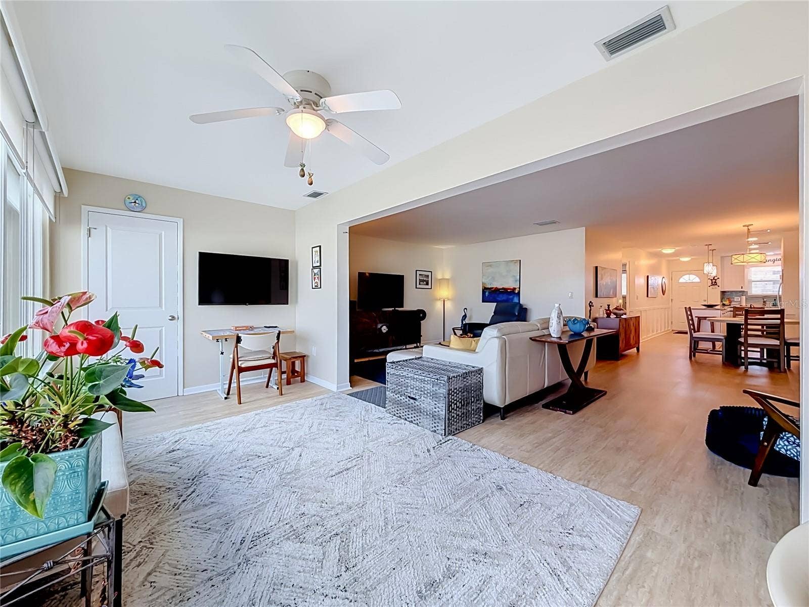 5925 SHORE BOULEVARD S, #611, Gulfport, FL 33707 5925 SHORE BOULEVARD S, #611, Gulfport, FL 33707