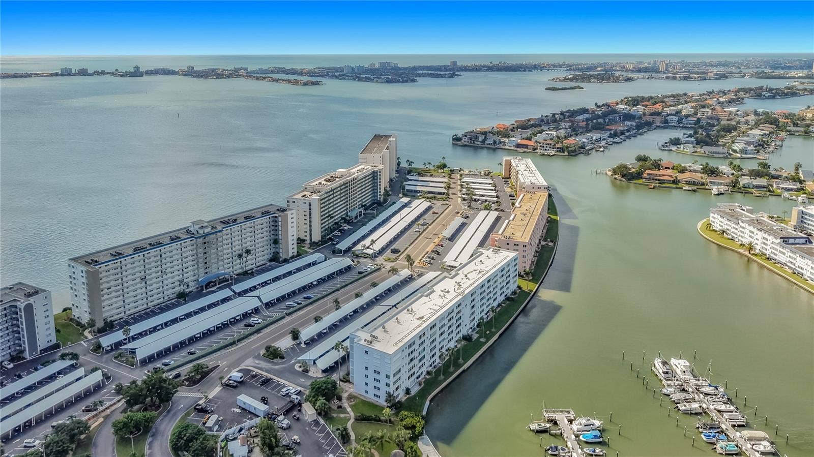 5925 SHORE BOULEVARD S, #611, Gulfport, FL 33707 5925 SHORE BOULEVARD S, #611, Gulfport, FL 33707