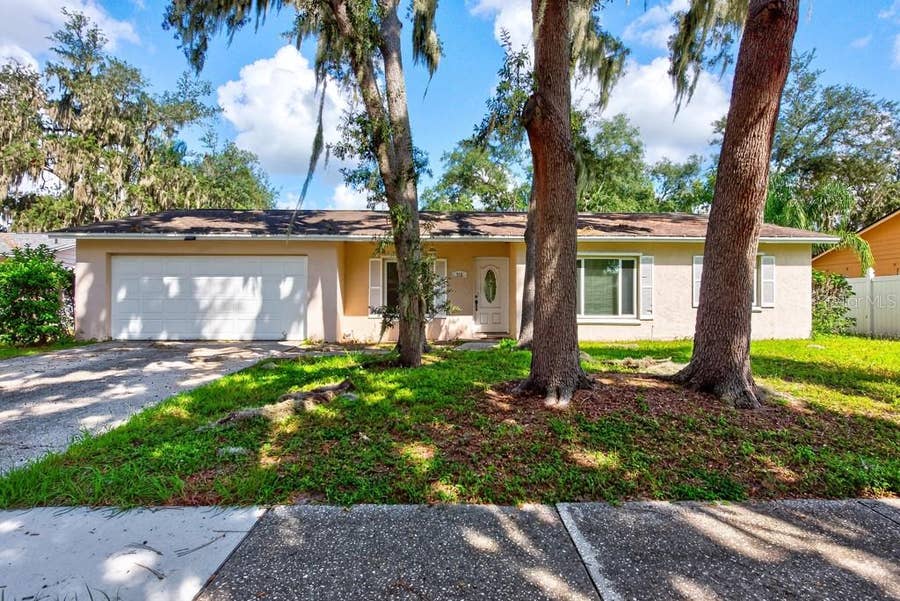 Property photo for 518 WYNNWOOD DRIVE, Brandon, FL