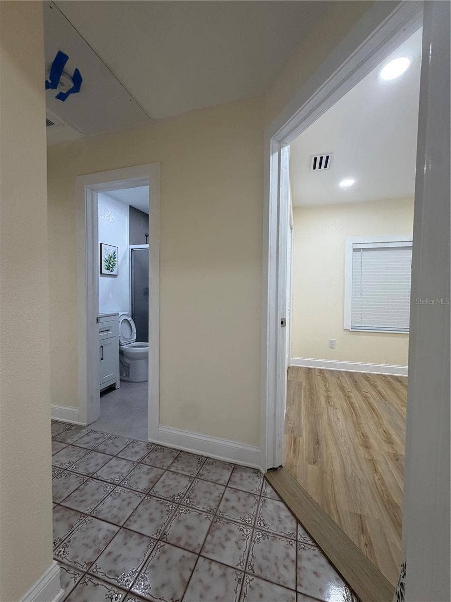 3318 W AILEEN STREET, Tampa, FL 33607 3318 W AILEEN STREET, Tampa, FL 33607