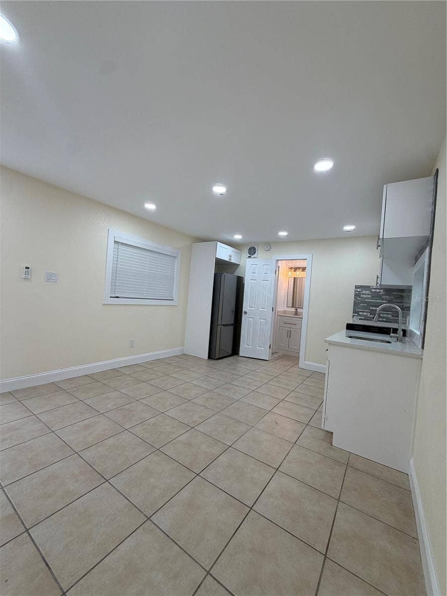 3318 W AILEEN STREET, Tampa, FL 33607 3318 W AILEEN STREET, Tampa, FL 33607