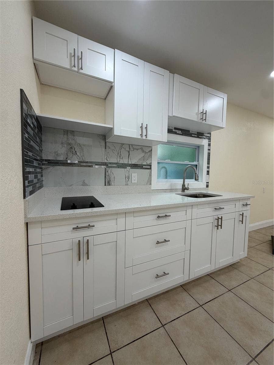 3318 W AILEEN STREET, Tampa, FL 33607 3318 W AILEEN STREET, Tampa, FL 33607