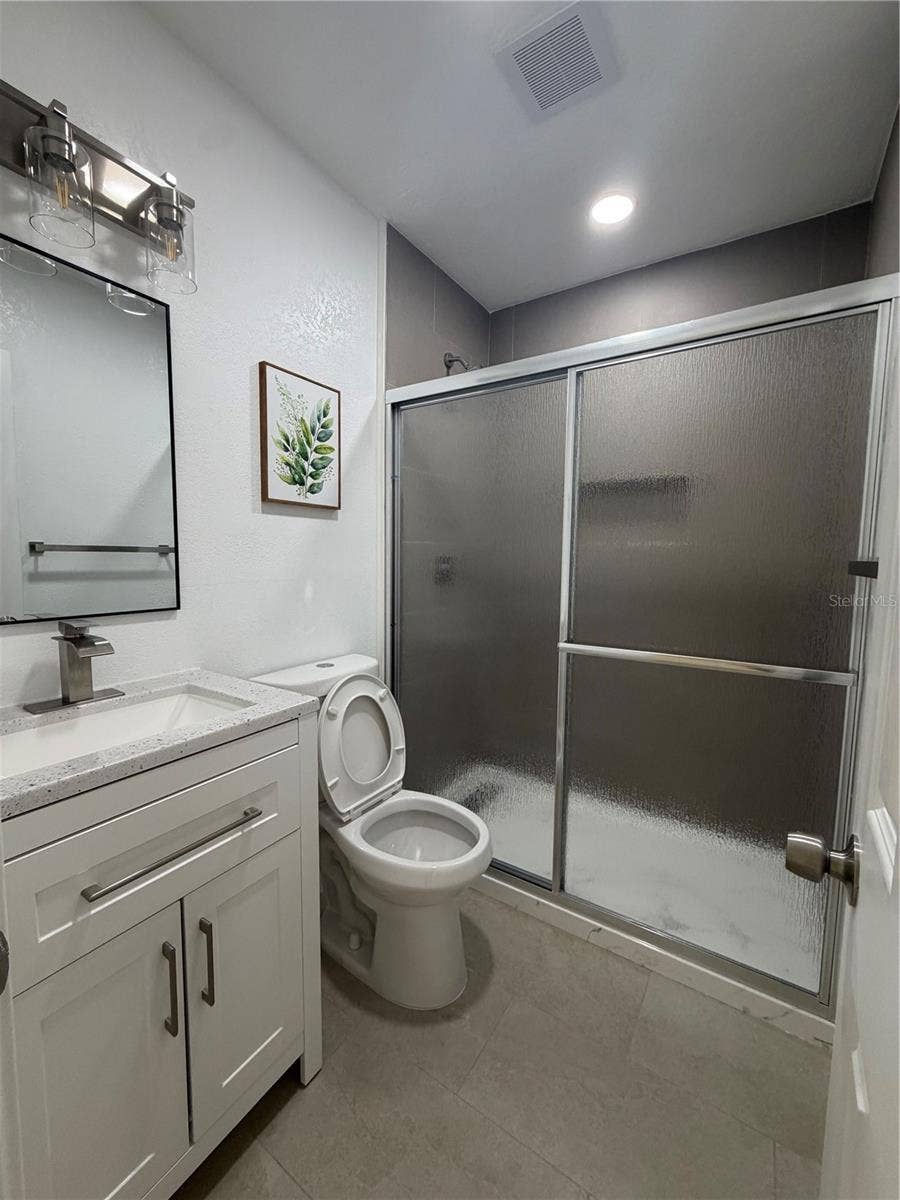 3318 W AILEEN STREET, Tampa, FL 33607 3318 W AILEEN STREET, Tampa, FL 33607