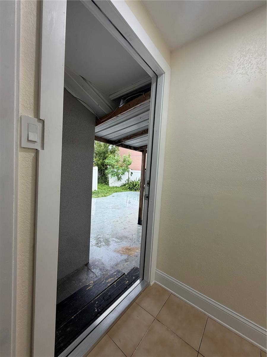 3318 W AILEEN STREET, Tampa, FL 33607 3318 W AILEEN STREET, Tampa, FL 33607