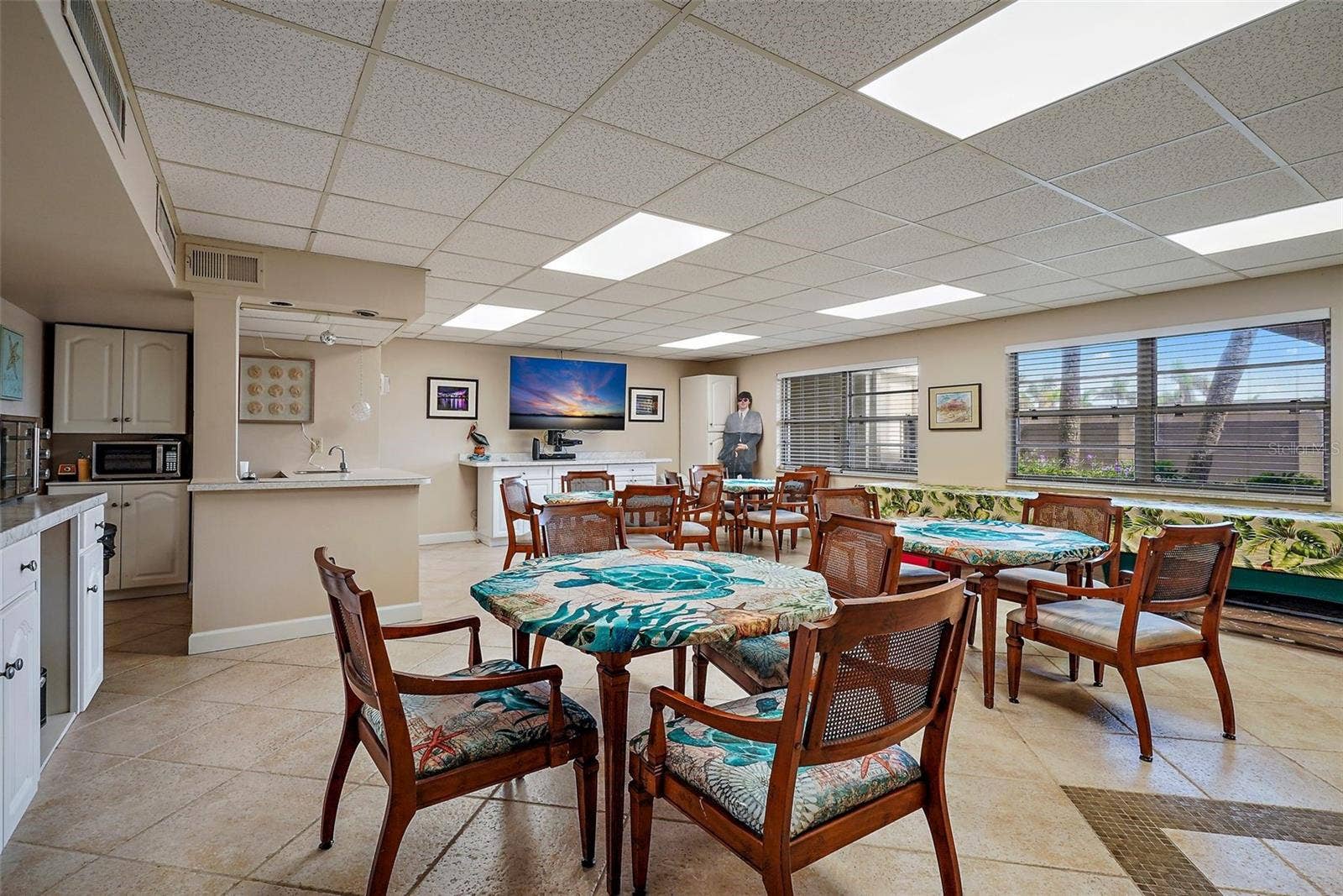 5000 GULF BOULEVARD, #304, St Pete Beach, FL 33706 5000 GULF BOULEVARD, #304, St Pete Beach, FL 33706
