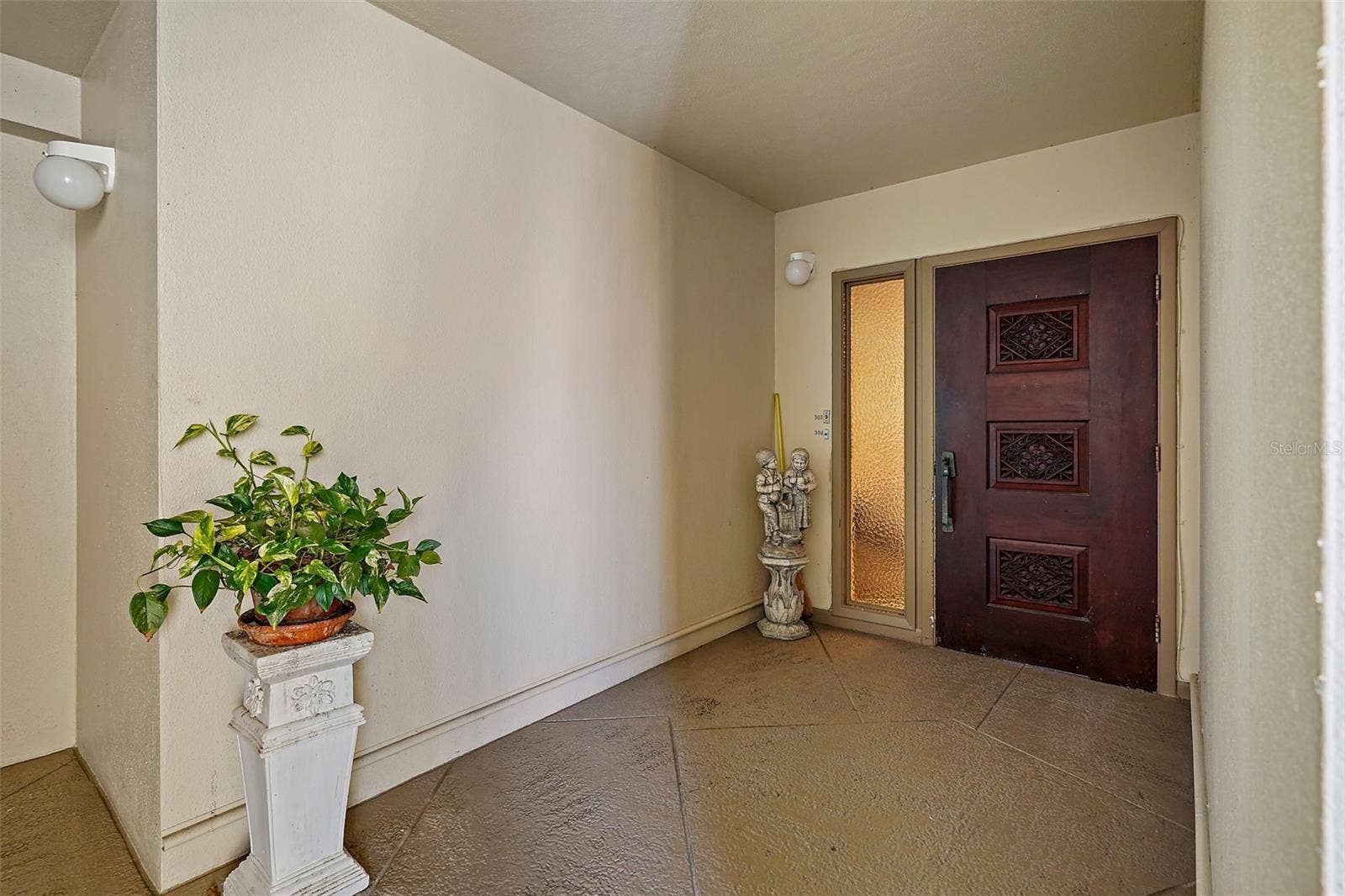 5000 GULF BOULEVARD, #304, St Pete Beach, FL 33706 5000 GULF BOULEVARD, #304, St Pete Beach, FL 33706