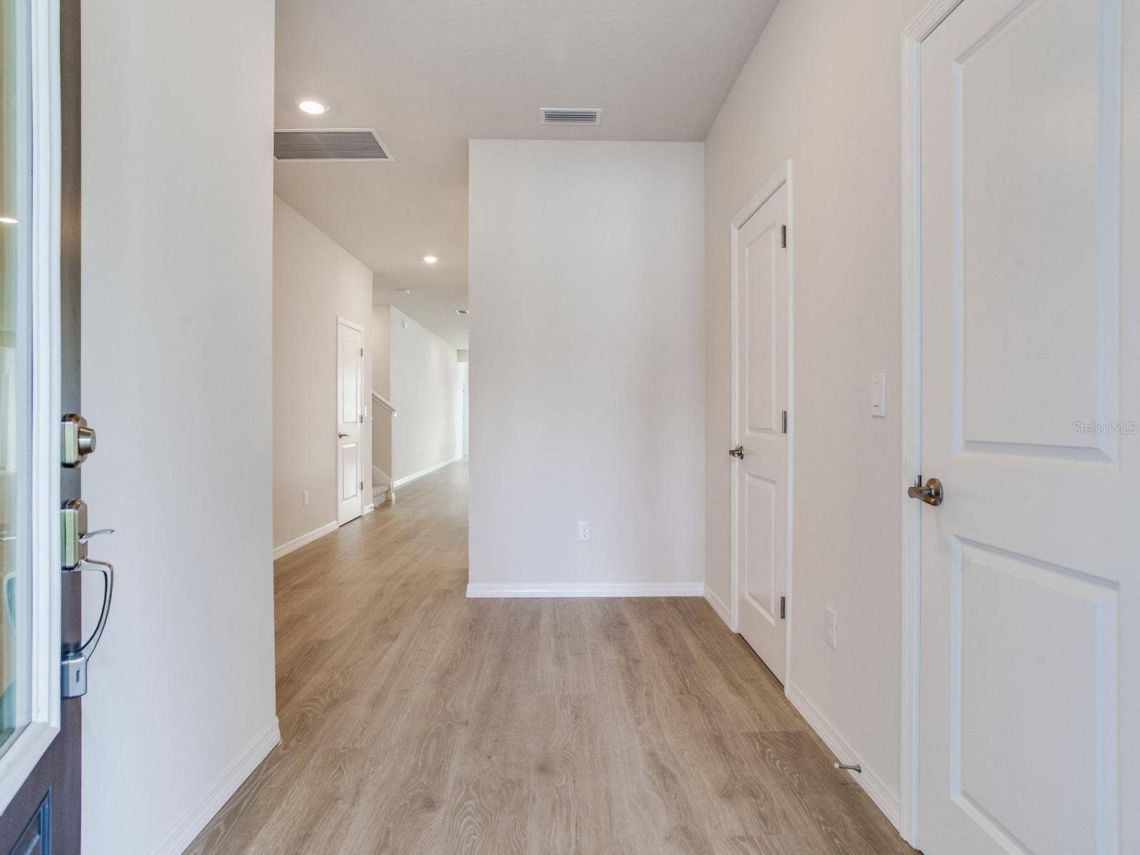 31105 PENDLETON LANDING CIRCLE, Wesley Chapel, FL 33545 31105 PENDLETON LANDING CIRCLE, Wesley Chapel, FL 33545